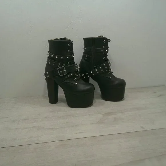 Demonia Torment-700 Black Platform Studded Goth Punk Grunge Ankle Boots Size 7 - Picture 10 of 13